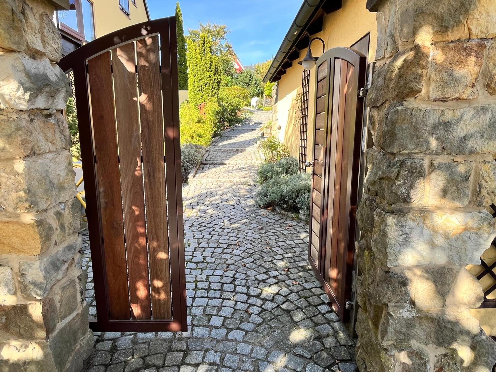 Ferienoase In Der Bierstadt Radeberg Bei Dresden Exterior foto
